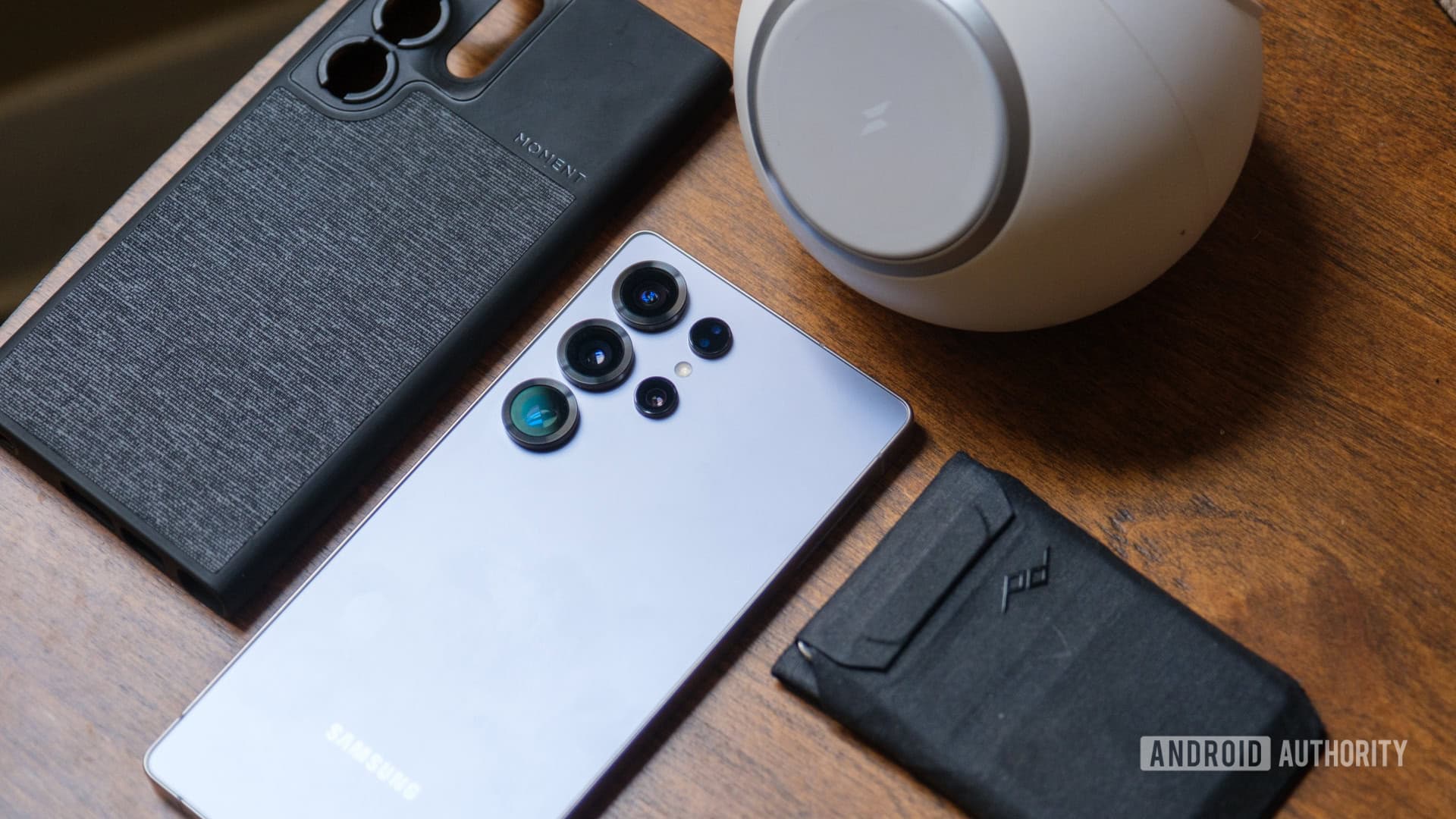 The best Samsung accessories for your new Galaxy S25