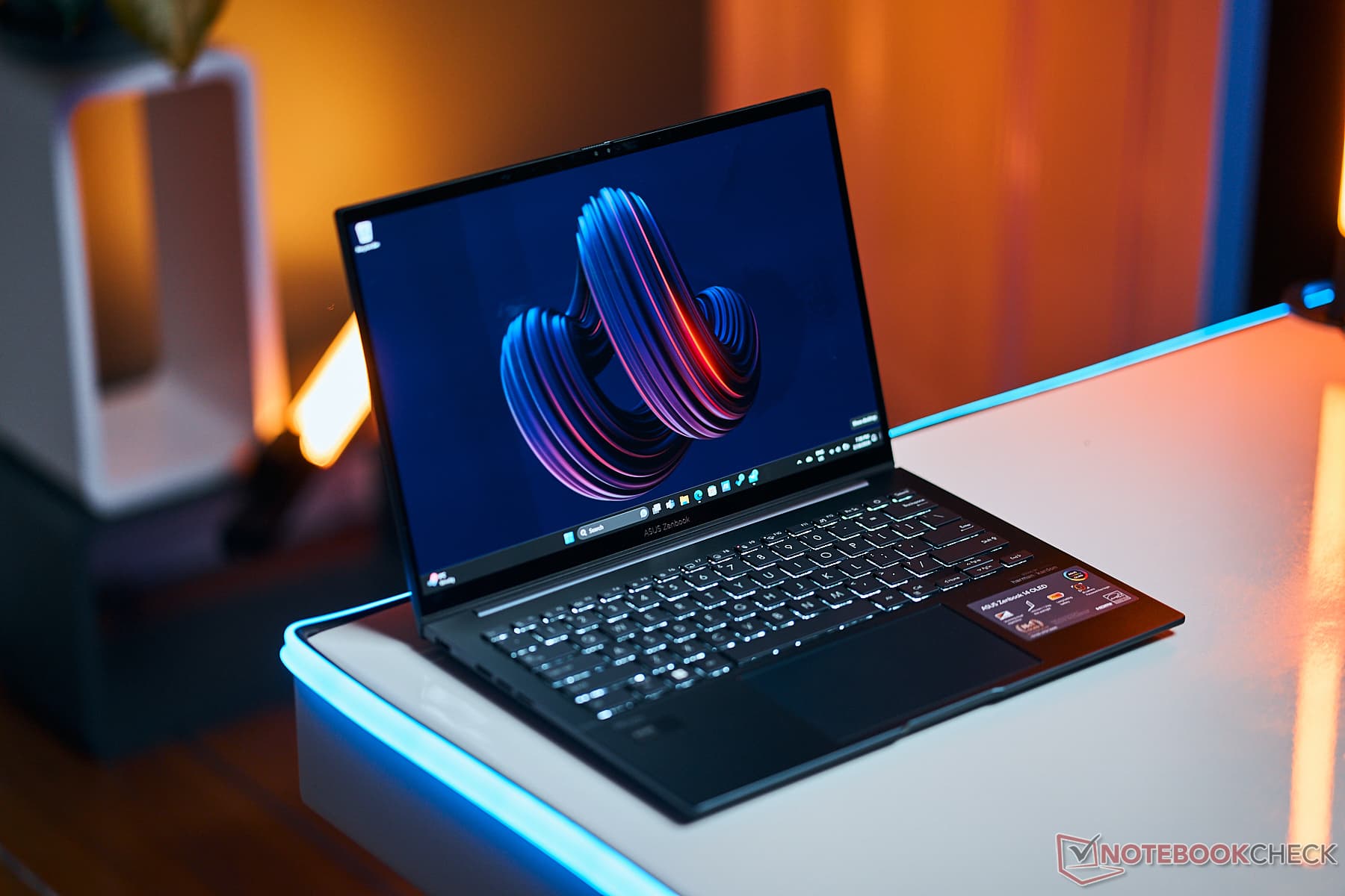 ASUS Zenbook 14 OLED (2024)