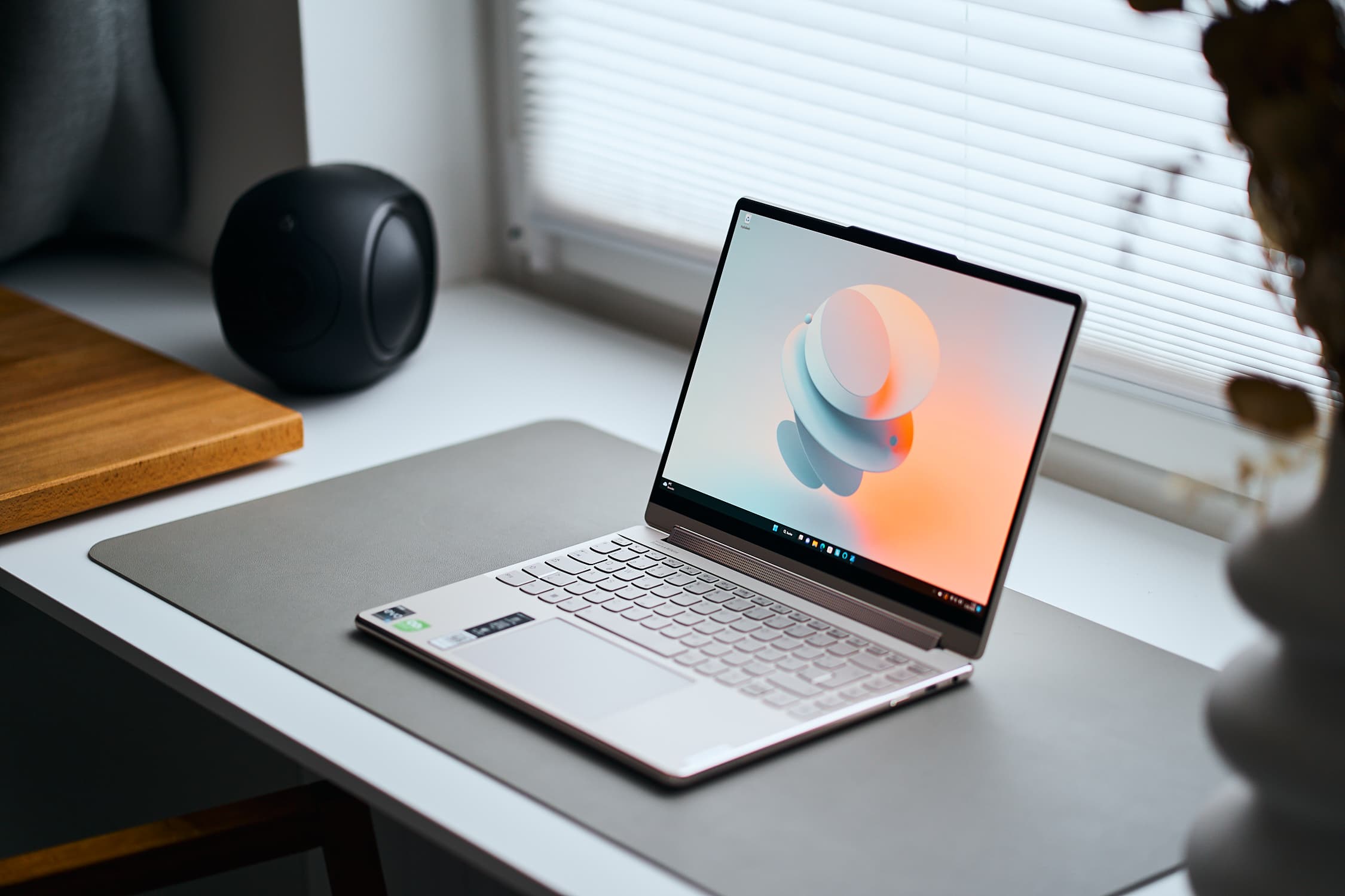 Lenovo Yoga 9i Gen 8