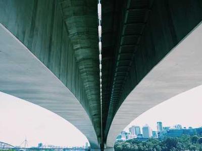 Canon EOS R100 Specifications